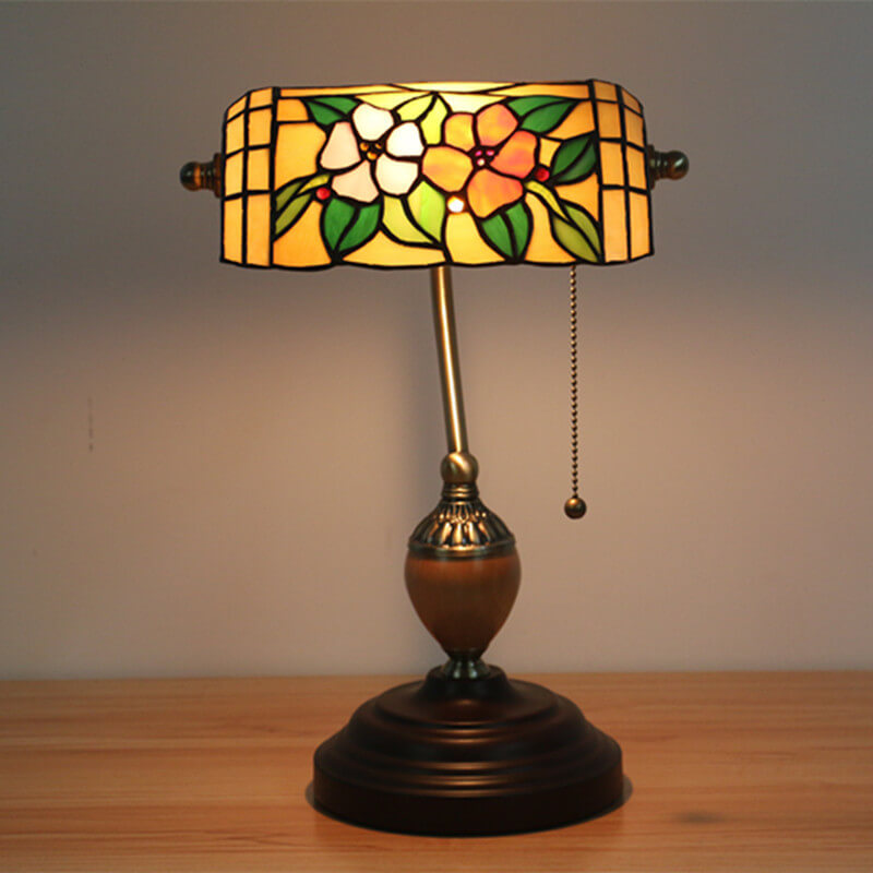 European Tiffany Flower Glass 1-Light Banker Table Lamp