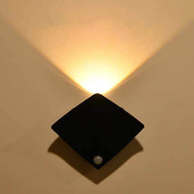 Modern PC Creative Stingray Design LED Wall Sconce Lamp