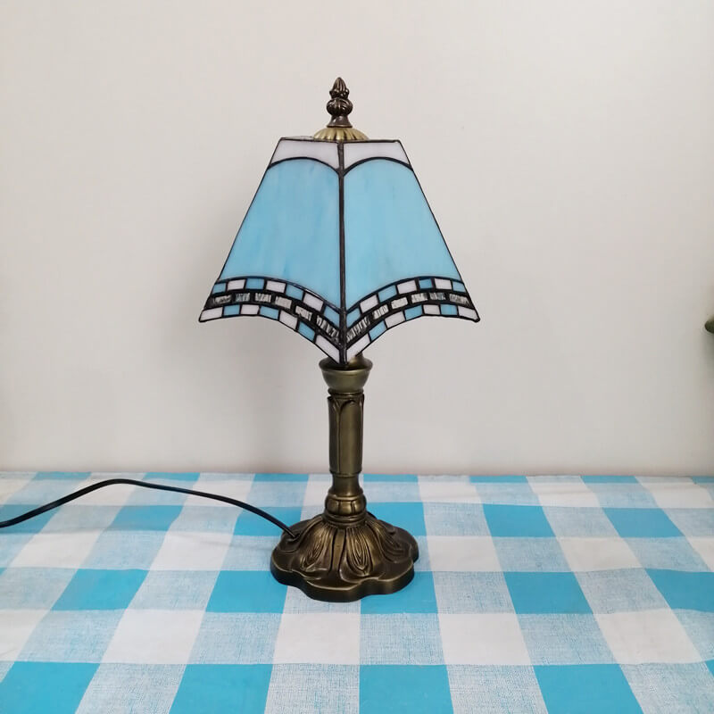 European Vintage Tiffany Square Stained Glass Iron 1-Light Table Lamp