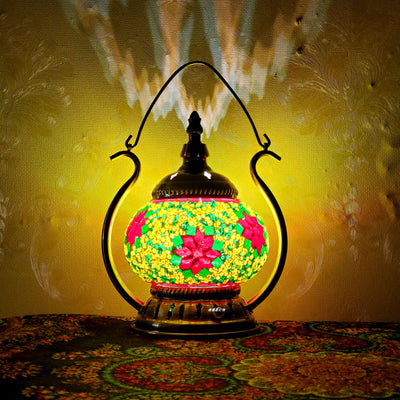 Lampe de table portable LED rechargeable par USB en pot rond en vitrail marocain 